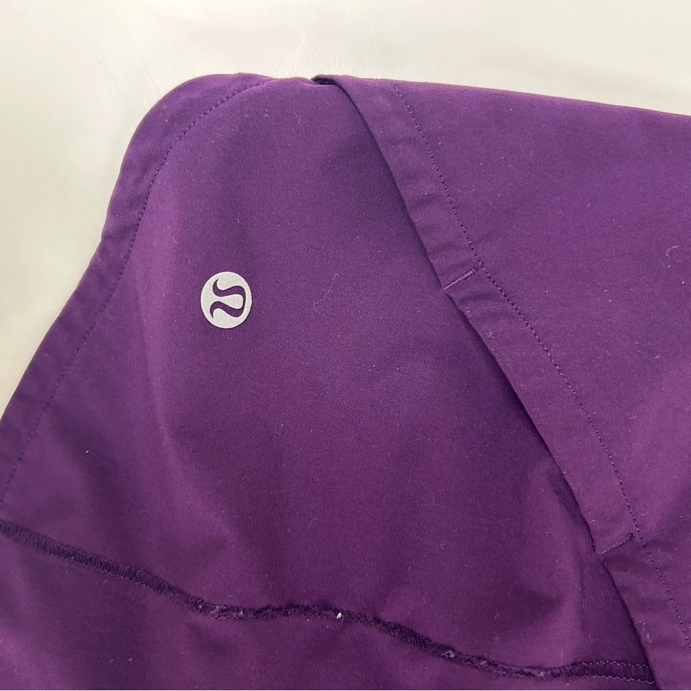Lululemon Runner Shorts Size 6 Excellent Condition - Picture 3 of 5